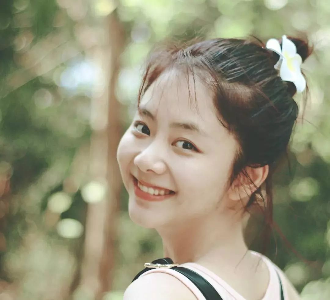 任嘉伦谭松韵这样没有流量的邻家脸,是怎么吊