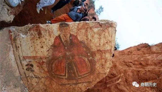 王文源|湖南发现一处清朝古墓，挖到一半，考古队长：这不是我家祖坟吗？