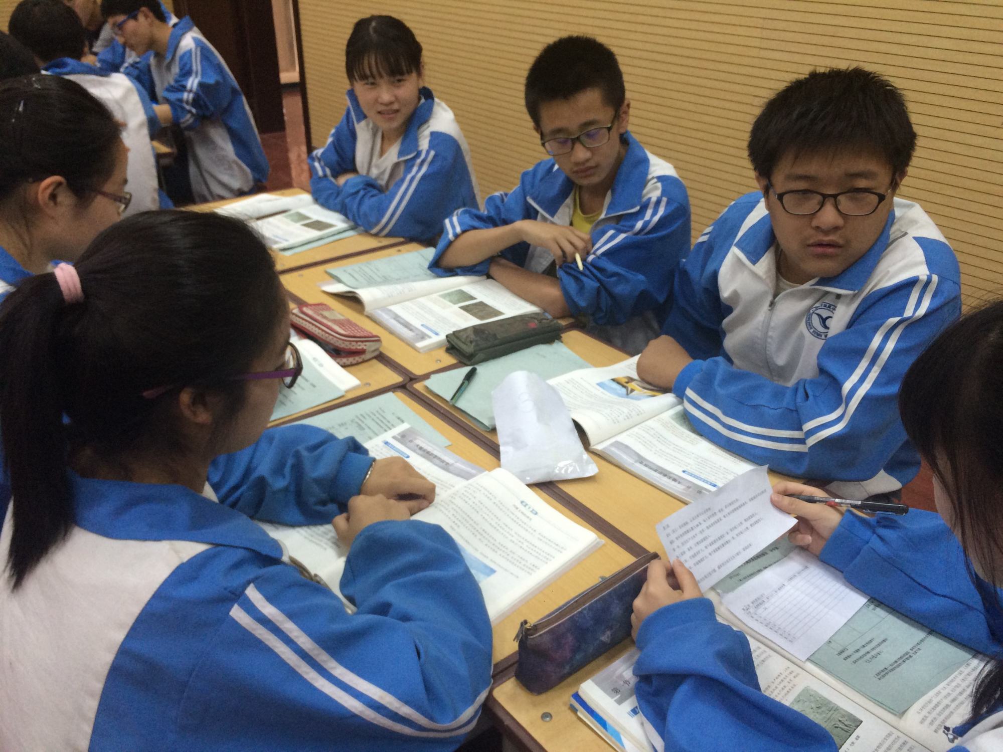 原创为什么鼓励学生就算拼尽全力，也一定要考上985大学？