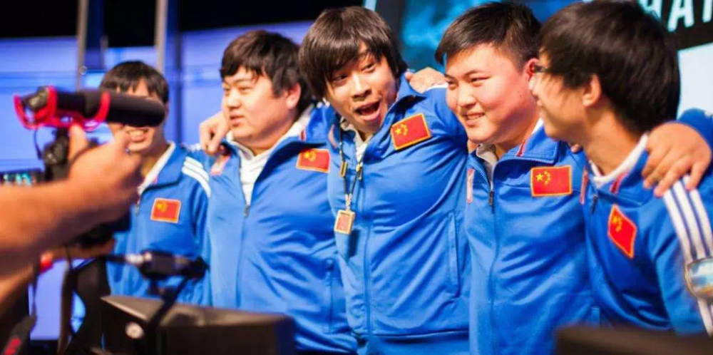 LPL放皇族比赛视频引玩家热议五五开!帝师回