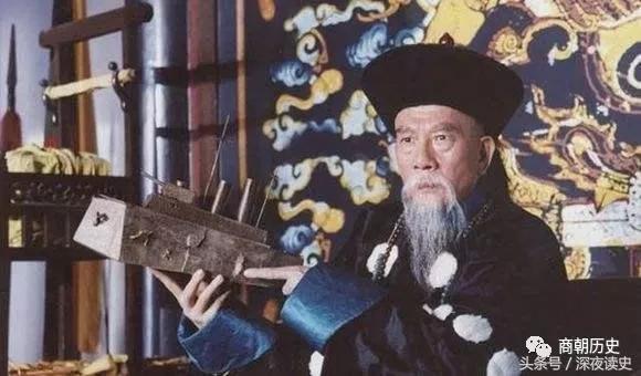 遗体|60年前，李鸿章坟墓被挖开，尸体被挂在拖拉机后面，尸骨散尽