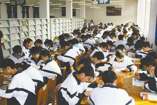 原创为什么鼓励学生就算拼尽全力，也一定要考上985大学？