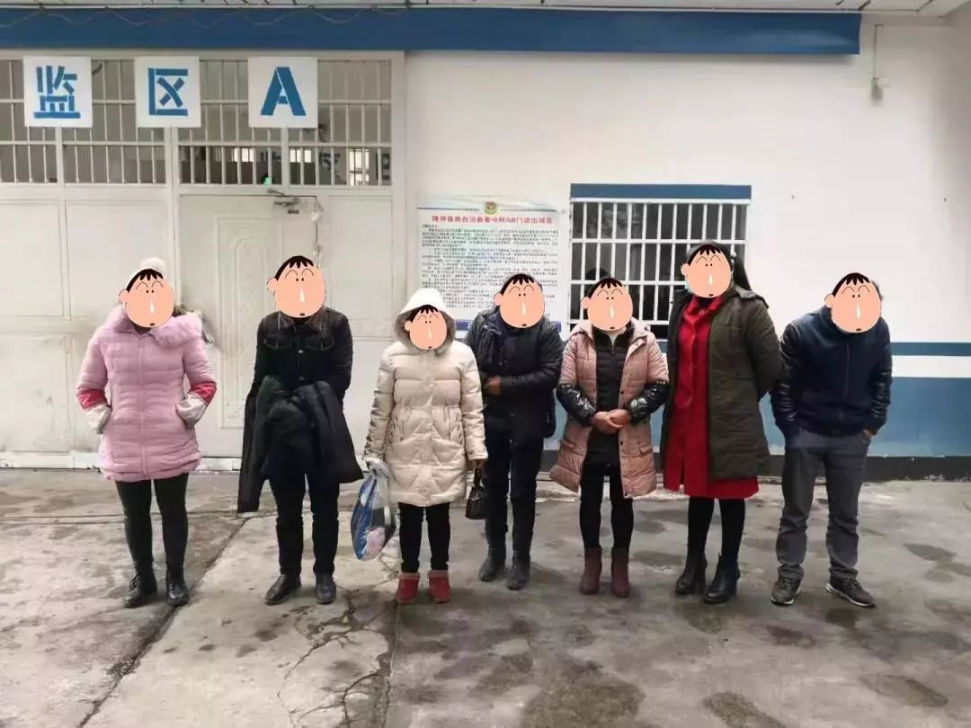 德峨镇人口_德峨镇下雪图片(3)