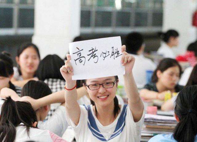 原创为什么鼓励学生就算拼尽全力，也一定要考上985大学？