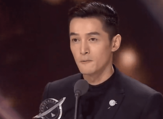 众明星评价胡歌合集 e9f801f117f945bb871d6d65707c390c.png