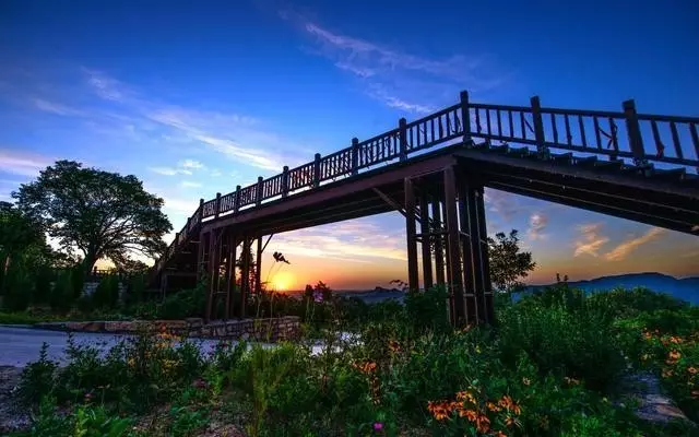 旅游攻略图片免费 26389e28abde471d9b7f241de6bb0215.png