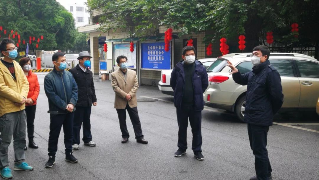覃超一行督导调研广西新华书店集团股份有限公司疫情防控工作