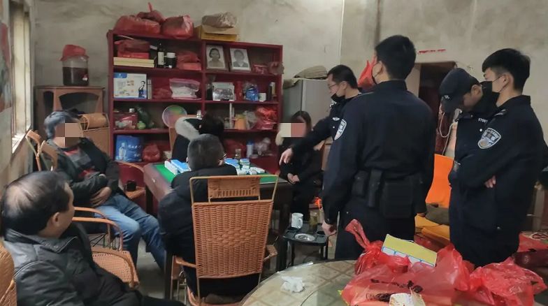 信丰人口有多少人口_信丰阁图片(3)