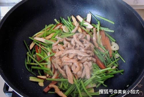 怎么把肉丝炒嫩 aab98ac5081a4c9585b8f0c61606d0ee.jpeg