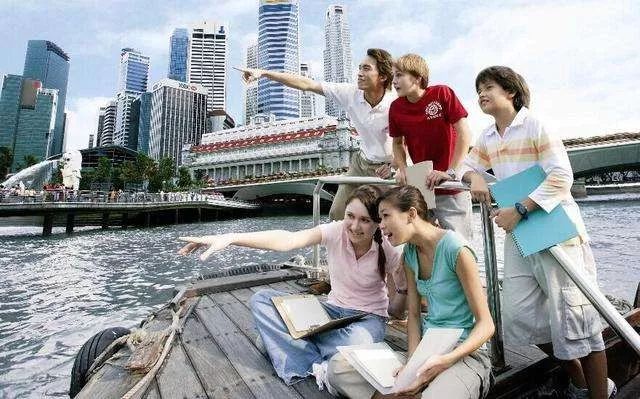越来越多人选择新加坡留学、移民，留学移民政策了解一下