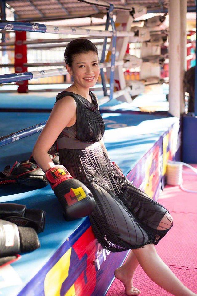 中国搏击专家曝光美女拳王训练计划:打5回合沙