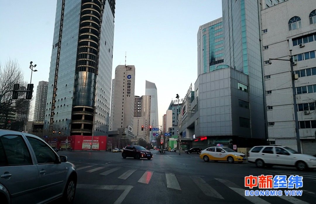 房东自述：“我给我的租客免房租，而我的房东