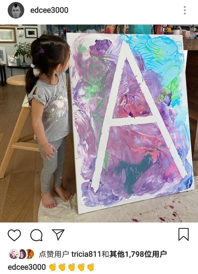 陈冠希晒2岁女儿涂鸦作品，画风充满艺术感，Alaia站一旁自我欣赏_梦幻