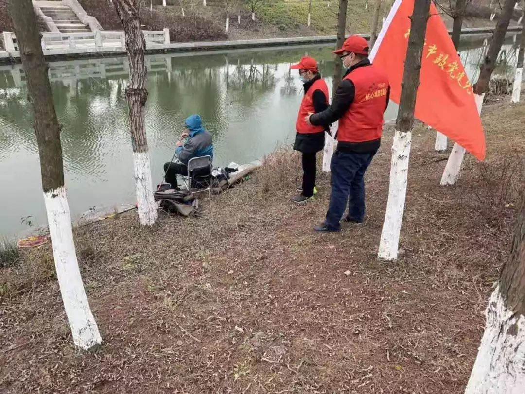 人口四疏_一家四口卡通头像(2)