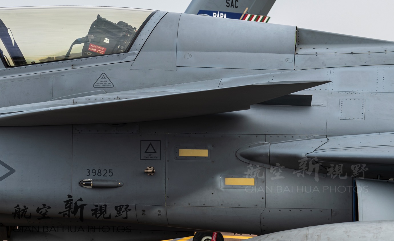 飞机自重宏添f猜一成语_木猜一成语疯狂看图(3)