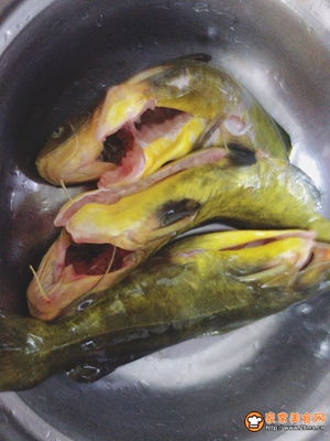 怎么做黄骨鱼炖豆腐 2ee9c04fbae6498ba05d3f1c1beafb58.jpeg
