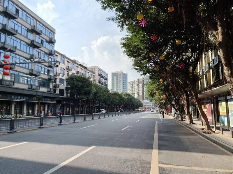 看看南充的街景 好吗?