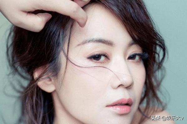 闫妮和张建亚离婚原因是什么