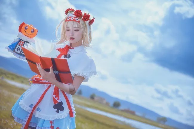 cosplay:《东方project》爱丽丝@溢灯灯