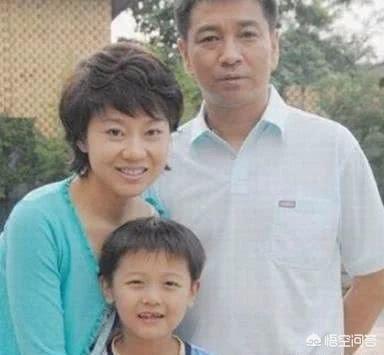 闫妮和张建亚离婚原因是什么