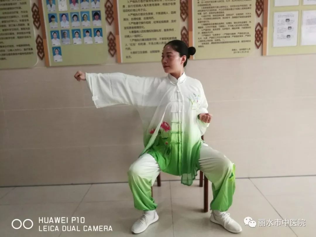 八段锦被央视官宣:居家常练习 可促进身心健康!