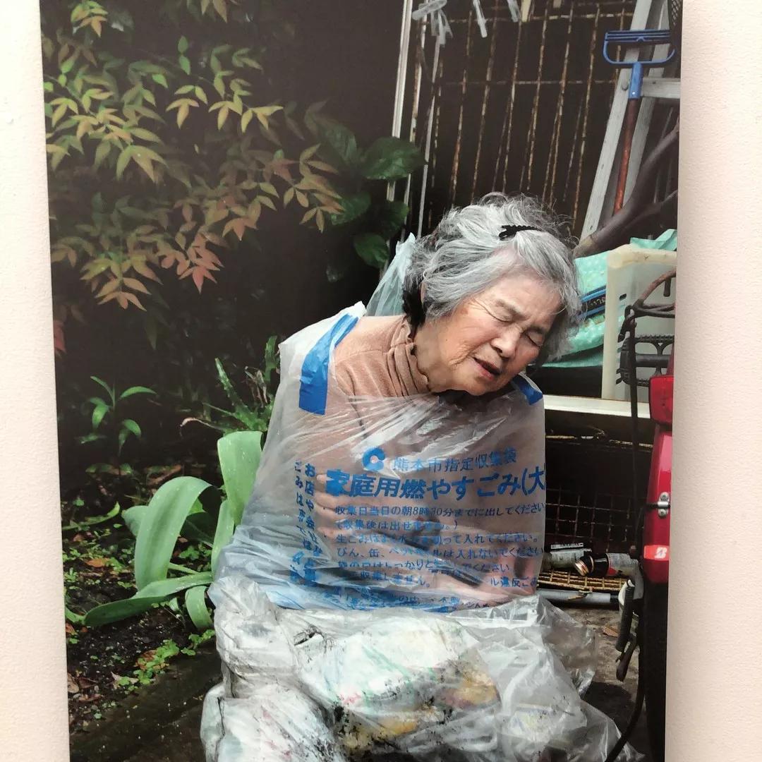 90岁日本老奶奶,网友:可以,这很硬核