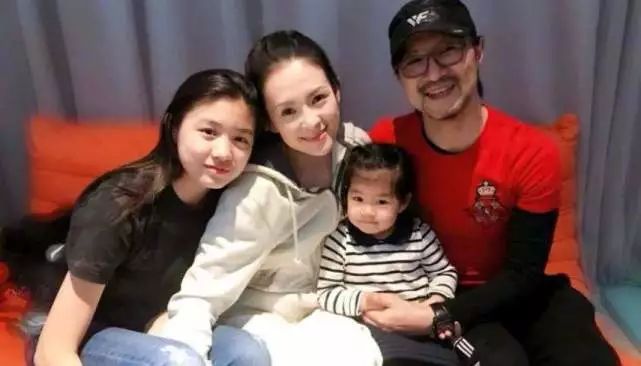 章子怡有儿子么 a18a92d3176f475098d236b15d954dec.jpeg