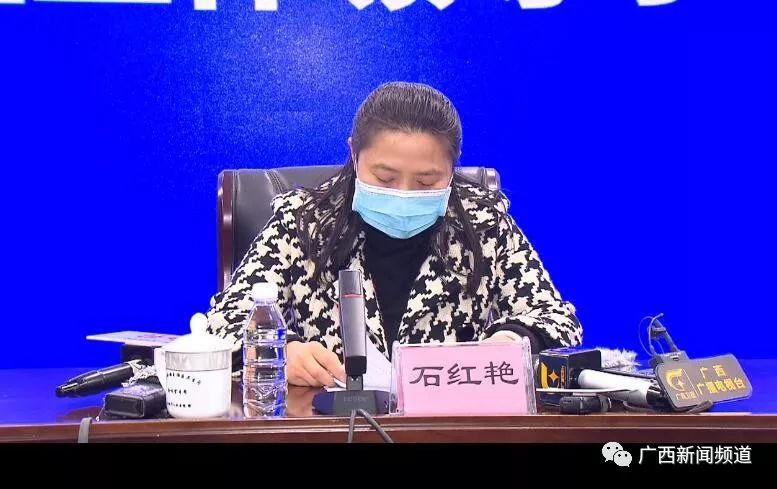 自治区工信厅副厅长 石红艳:目前,我区3家医用口罩生产企业共生产