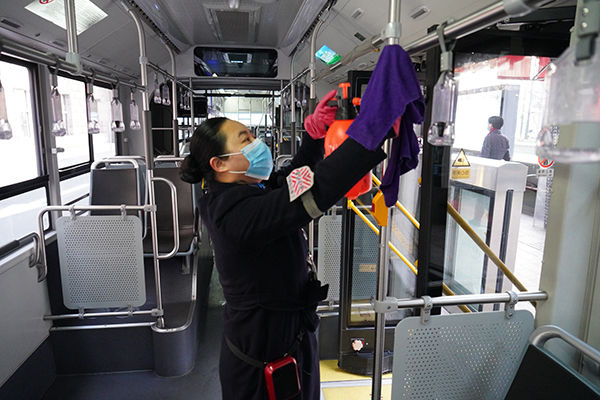 复工首日，上海出租车订单量回升明显但不及去