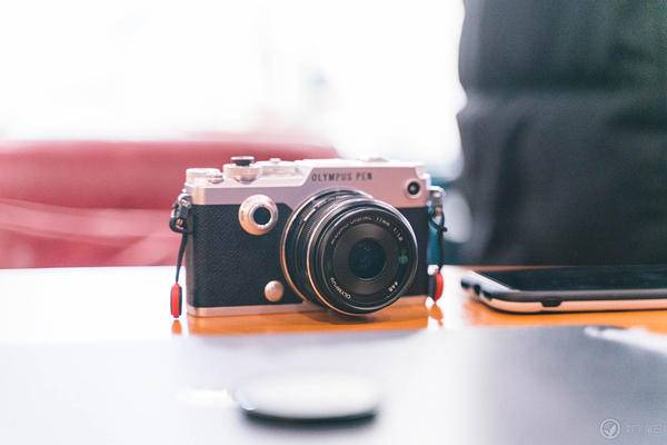 拍照用什么相机拍照好看 37571d5d7b5f47ec914eb7931d1d565c.jpeg