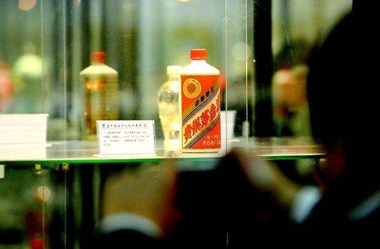 高端酒的正反面：“茅五泸”坚持不调低增长目