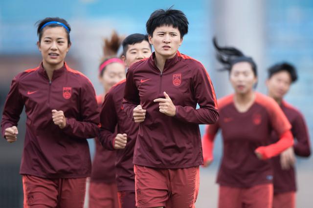 在中国女足阵中,王霜,王珊珊是一对非常优秀的组合,王珊珊冲击力强大