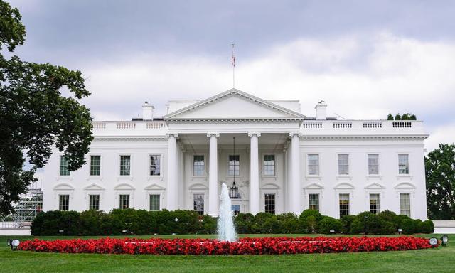 这栋总统官邸一直被称为"白宫",如今成为一个代名词