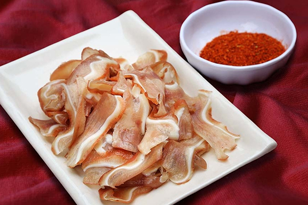 怎么挑选猪耳朵好坏 577dad7996884005a9e5191b5dcf5a6f.jpeg