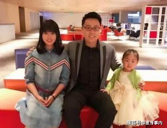 她是央视第一古典美女，丈夫为她抛妻弃子，继