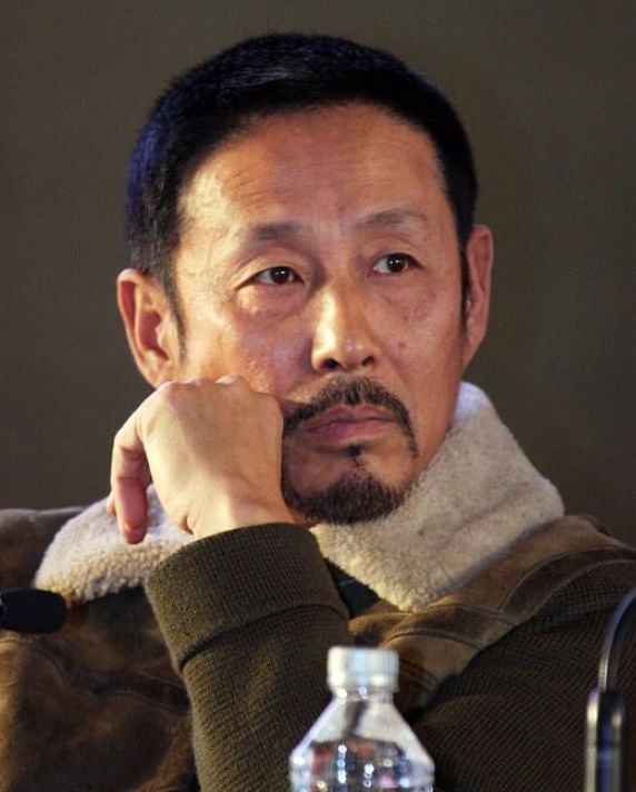 足足隐瞒了34年！爸爸却是陈道明，出道多年不拼
