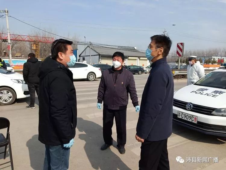 共战疫情丨他们用"温度"守护沛县西大门!_鹿楼镇