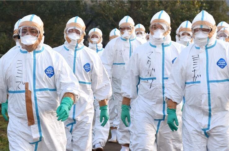 女子自服感冒药后症状消失，却无故牵连至11人，