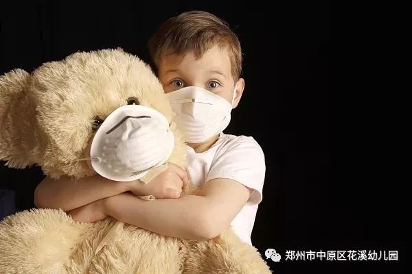 宝宝如何戴大人口罩_戴口罩的大人简笔画