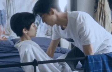 私下里的他也是狠可爱,面对粉丝