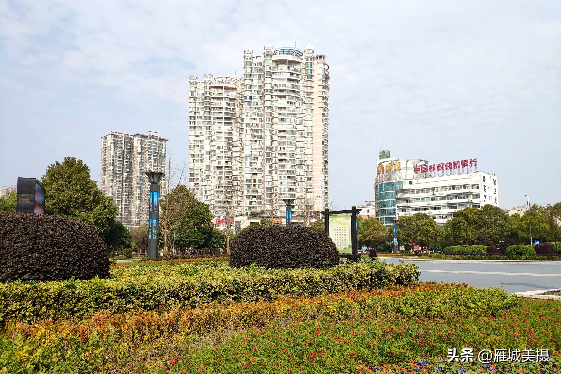 实拍:正月十九,衡阳高新区太阳广场,春光明媚,宁静如画