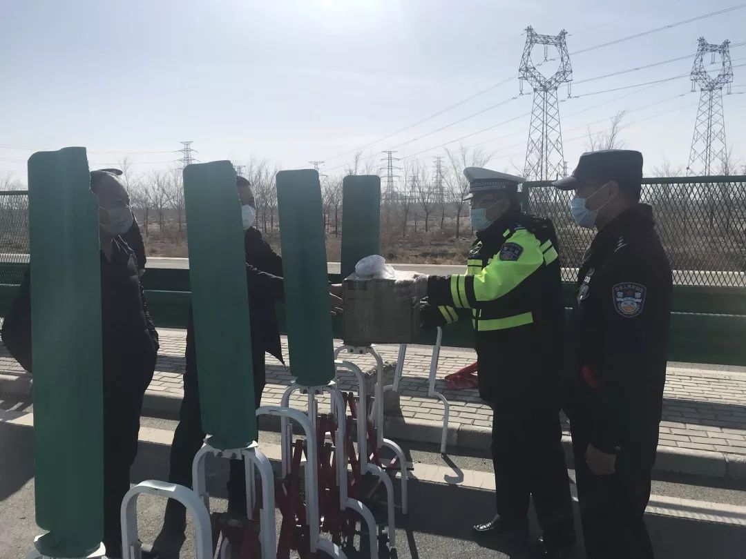 雅布赖镇人口_雅布赖镇图片