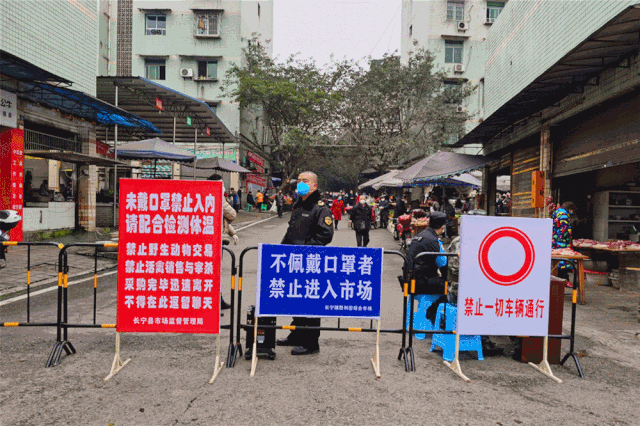 双河街头这些不戴口罩出门的人.