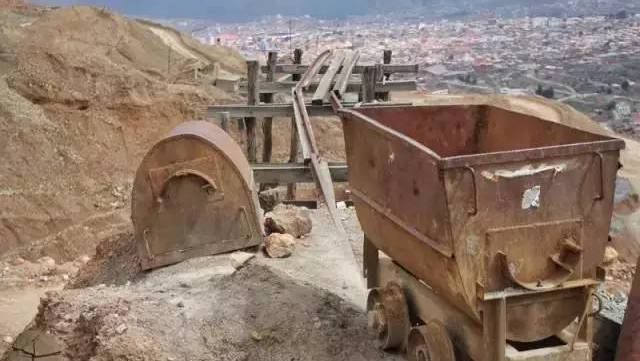 精选一组关于拉丁美洲的知识;拉美输入的白银