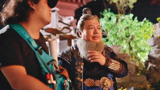 54岁男星因没回家吃年夜饭妻子怒断21年婚姻，曾