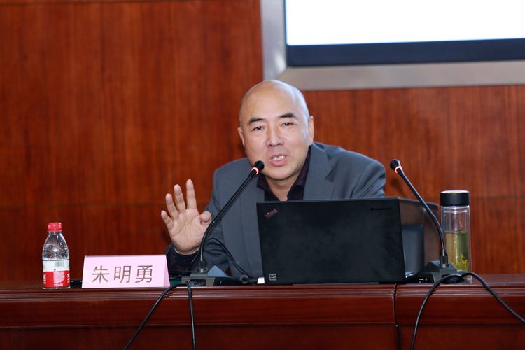 著名刑辩律师，北京京门律师事务所主任朱明勇以”刑事辩护——一场智力