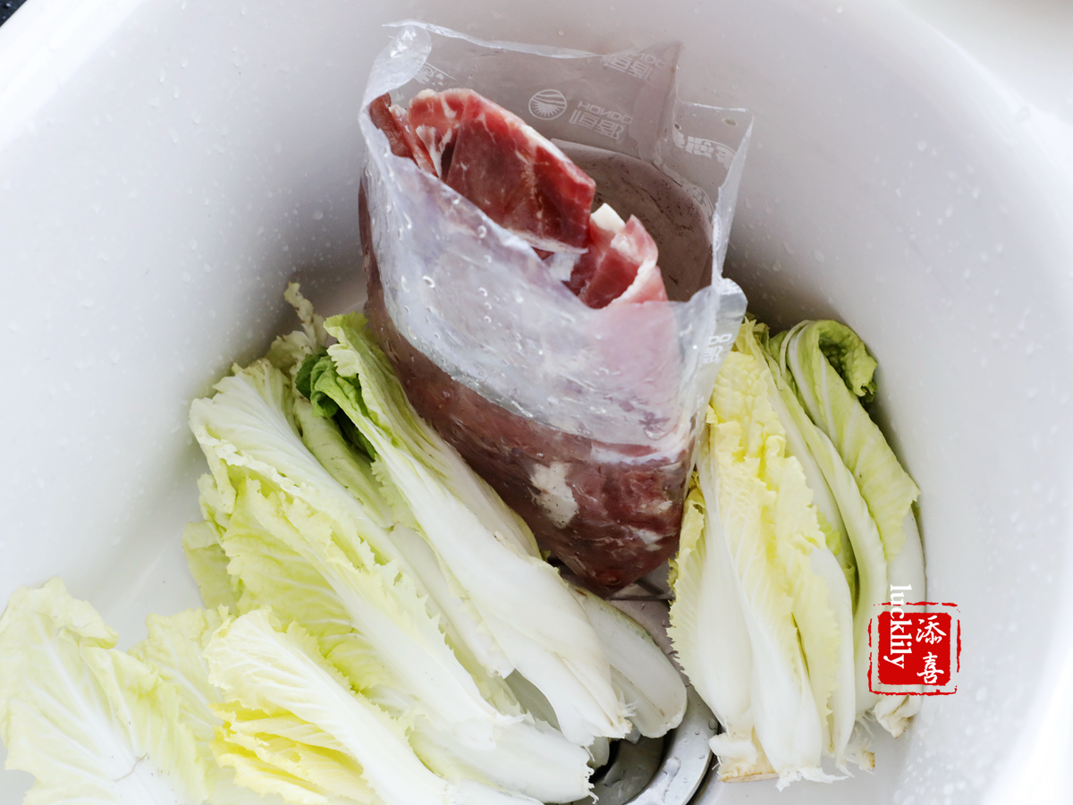【添喜的厨房】美食战疫——杭州妈妈玩面粉,包饺子花样越来越多了 【添喜的厨房】美食战疫——杭州妈妈玩面粉,包饺子花样越来越多了