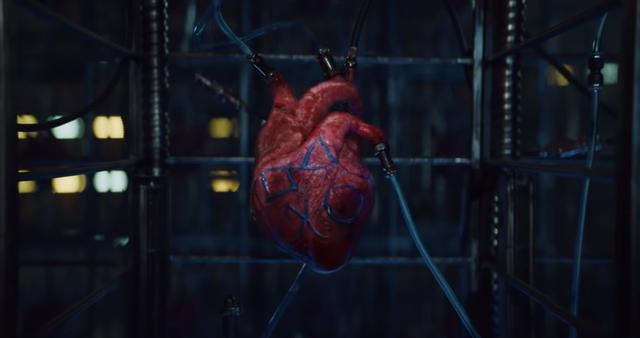 情人节索尼再发奇葩广告PS4从人类心脏吸收养分