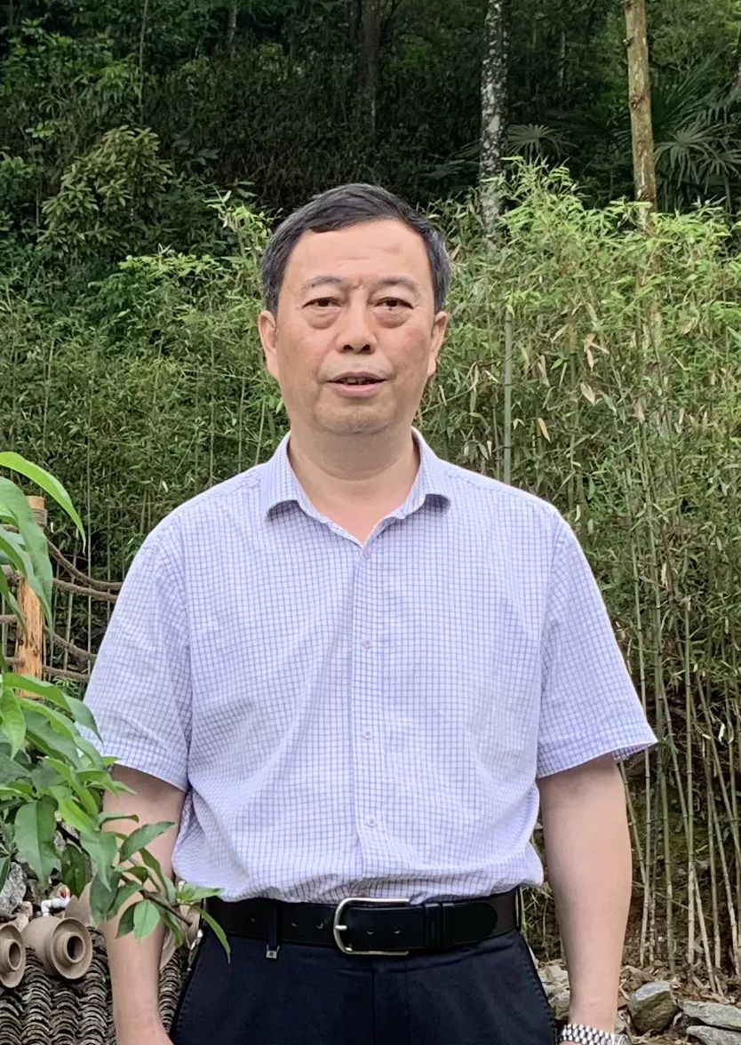 《新世纪新诗典》作品展:诗人杨清海