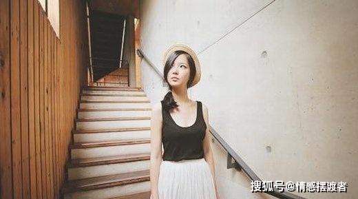 夫妻为什么不能分床睡过来人告诉你 9814fb164f1b4bf79eb705f1206b0d66.jpeg